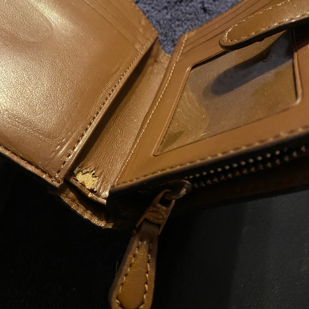 Lot of 6 Coach wallets  id holders etc men’s and women’s - Picture 4 of 4